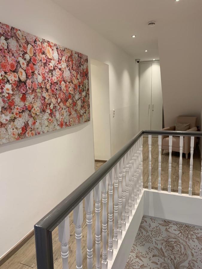 Boutique Hotel Rose บาเดน-บาเดน ภายนอก รูปภาพ