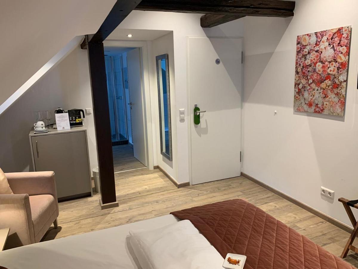 Boutique Hotel Rose บาเดน-บาเดน ภายนอก รูปภาพ
