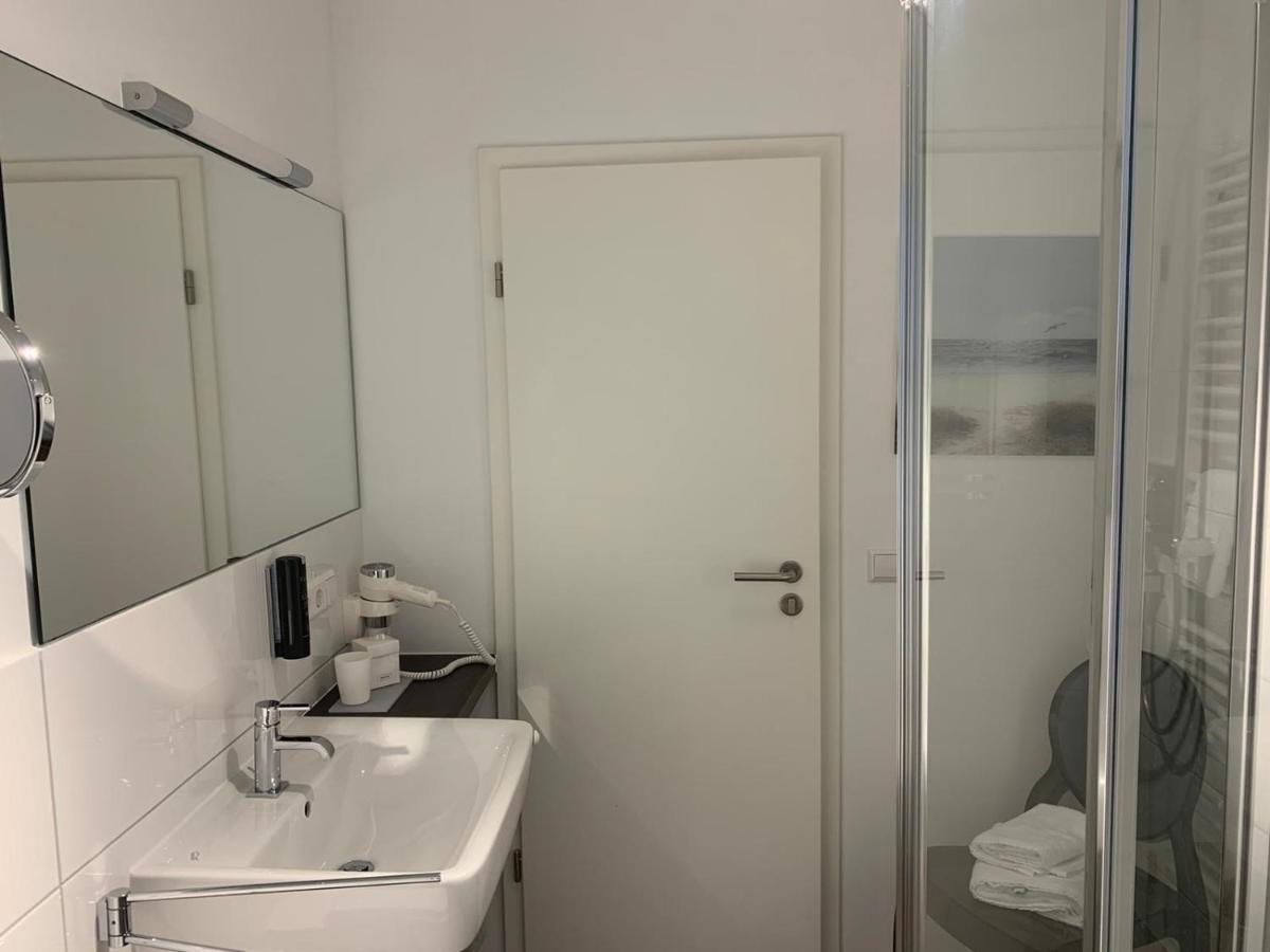 Boutique Hotel Rose บาเดน-บาเดน ภายนอก รูปภาพ